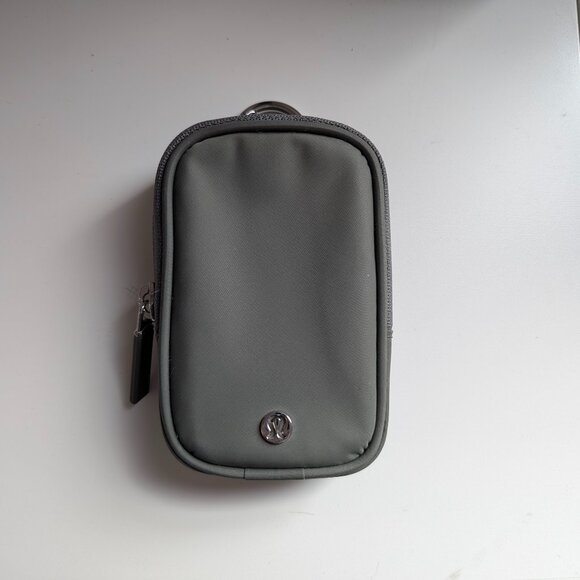 Lululemon Clippable Nano Pouch - Picture 1 of 3